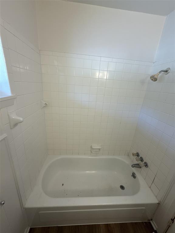 417 Judy Lane Canton, TX 75103 - Photo 11 of 12 a bathroom with a bathtub