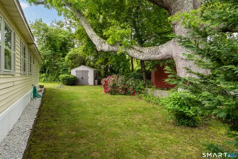 $199,900 | 13 Green Acres Park Drive, Westbrook, CT 06498