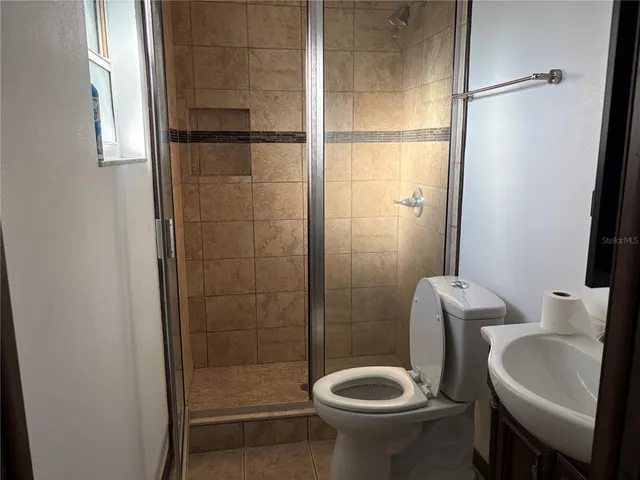 $1,700 | 626 3rd Avenue, Lady Lake, FL 32159