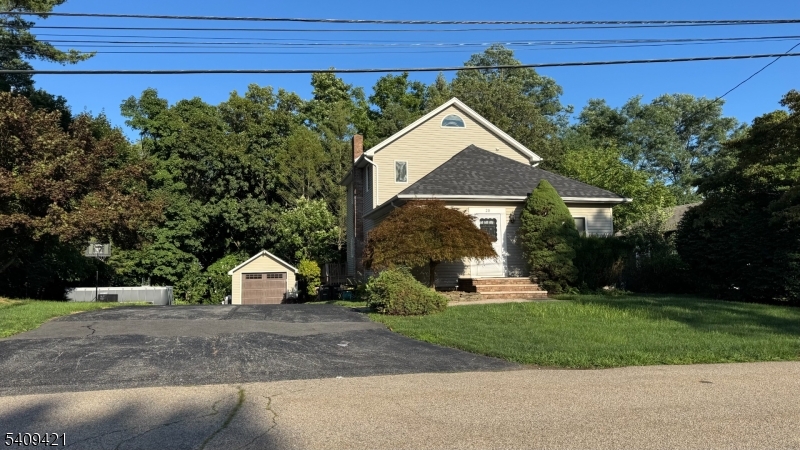 20 Center Street Butler, NJ 07405 - Photo 1 of 19 Gallery Image 1