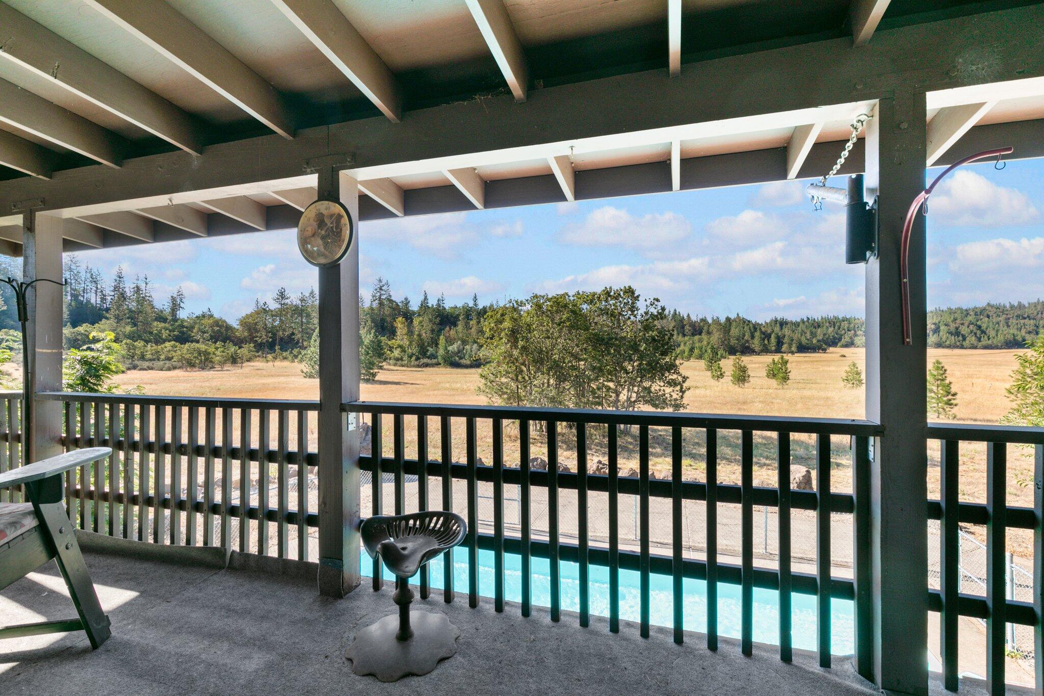 1875 Crowfoot Road Eagle Point, OR 97524 - Photo 20 of 27 Outside-Pool