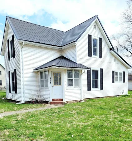 $165,900 | 418 East Cumberland Street, Camden, IN 46917