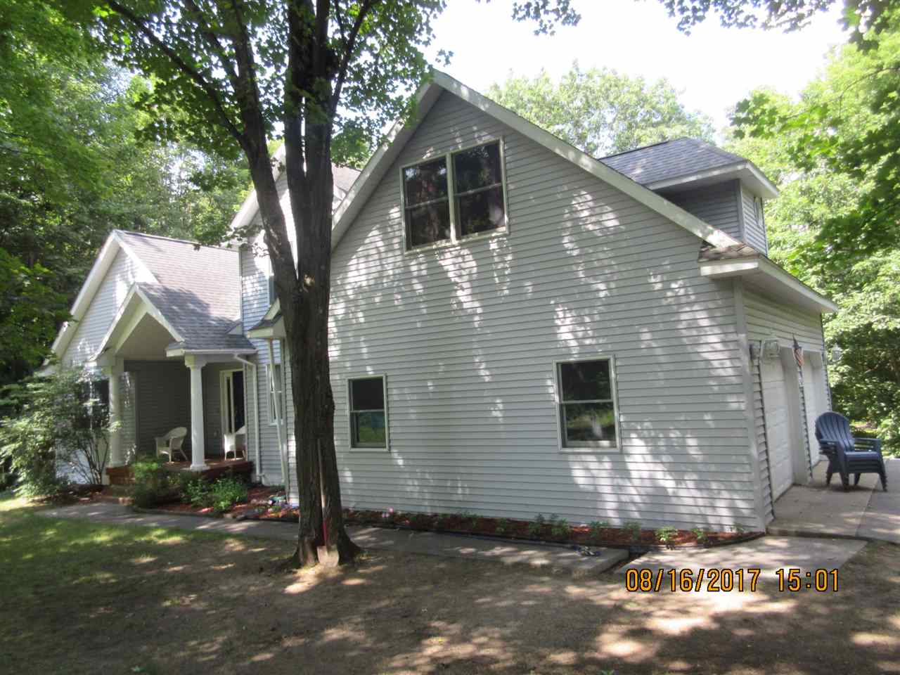 7514 Forest Lodge Road Traverse City, MI 49685 - Photo 5 of 30 1846586-4.JPG