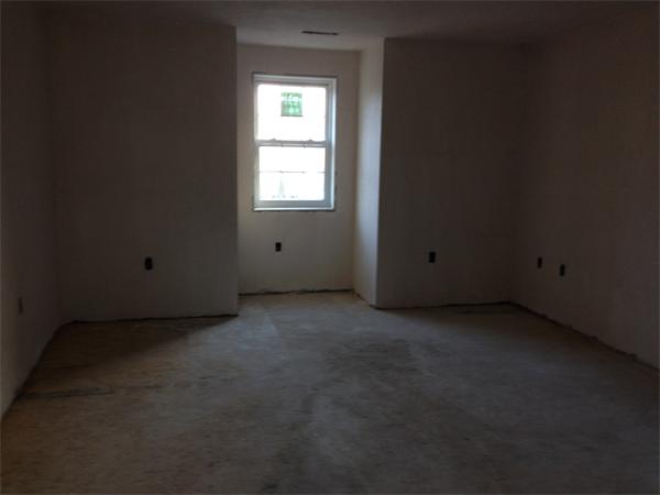 17 Kansas Road Tewksbury, MA 01876 - Photo 9 of 12 Gallery Image 9