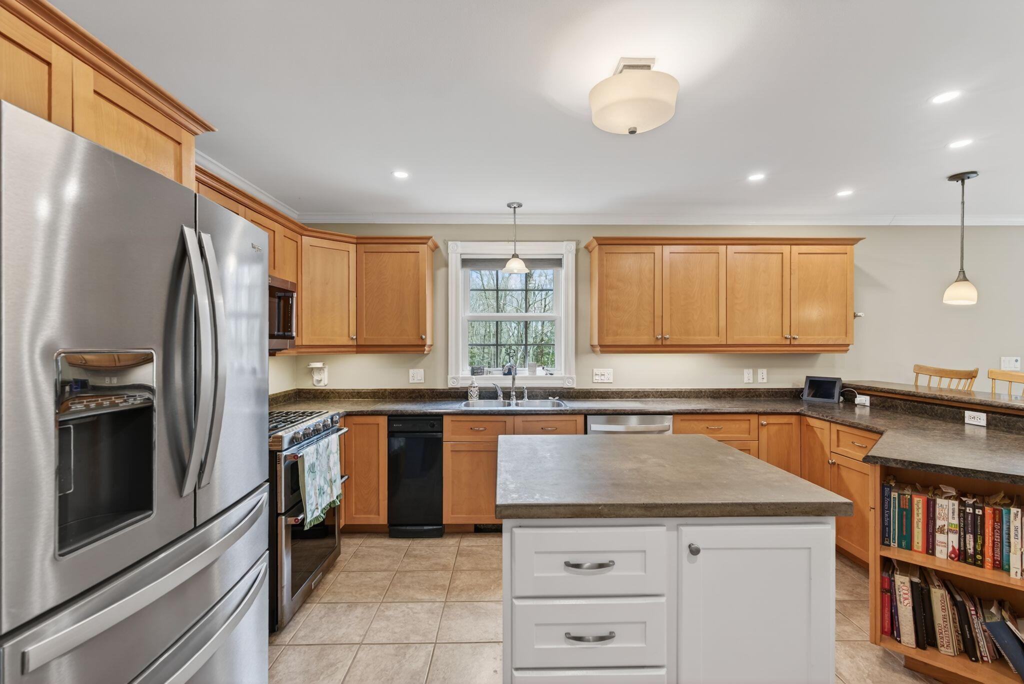 110 Gordon Farms Road Gorham, ME 04038 - Photo 8 of 79 41_DSC01081