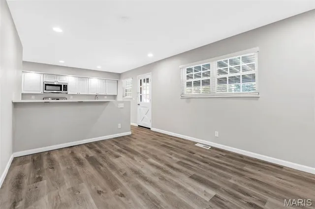 $385,000 | 1 Rendina Court, Ellisville, MO 63011