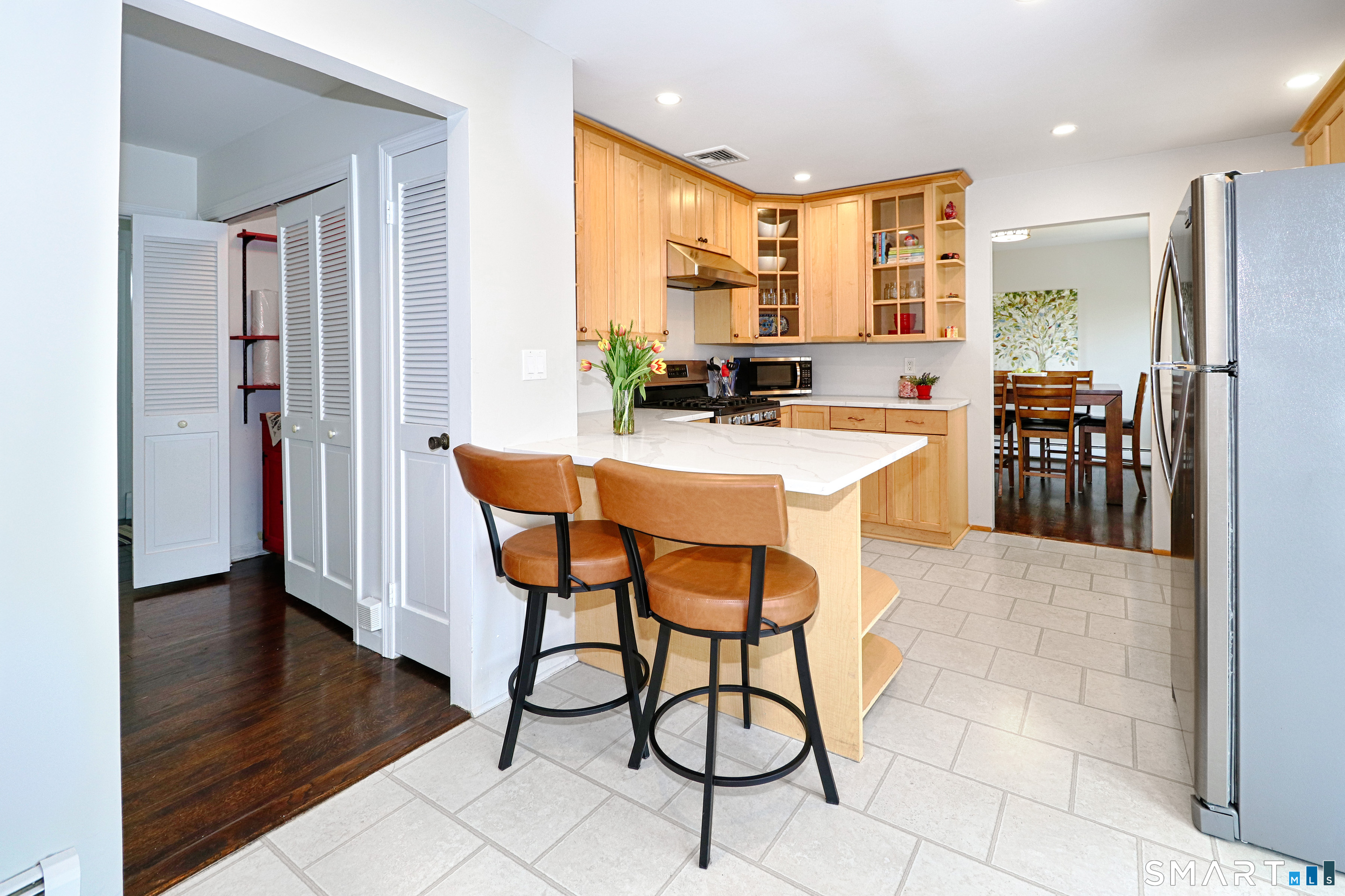 155 Fairmount Terrace Fairfield, CT 06825 - Photo 9 of 30