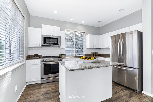 $800,000 | 7832 Douglas Avenue Southeast, Snoqualmie, WA 98065