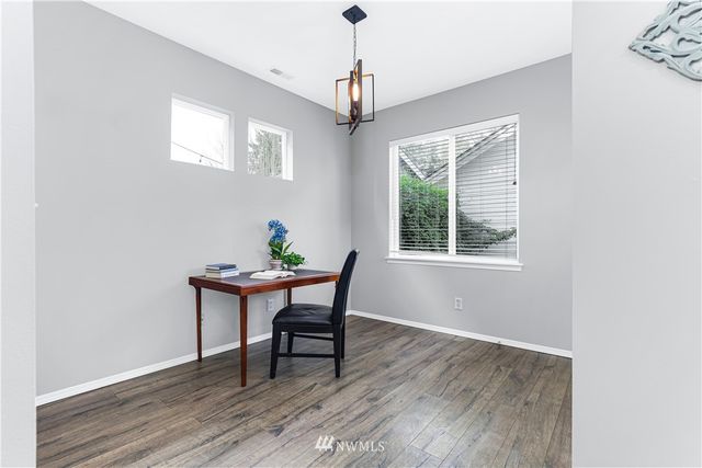 $800,000 | 7832 Douglas Avenue Southeast, Snoqualmie, WA 98065