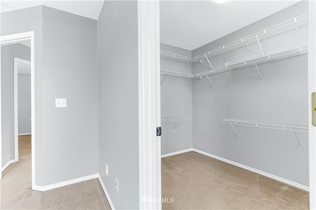 $800,000 | 7832 Douglas Avenue Southeast, Snoqualmie, WA 98065