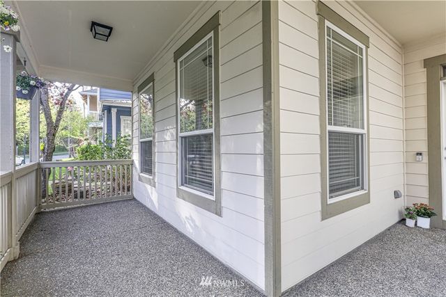 $800,000 | 7832 Douglas Avenue Southeast, Snoqualmie, WA 98065