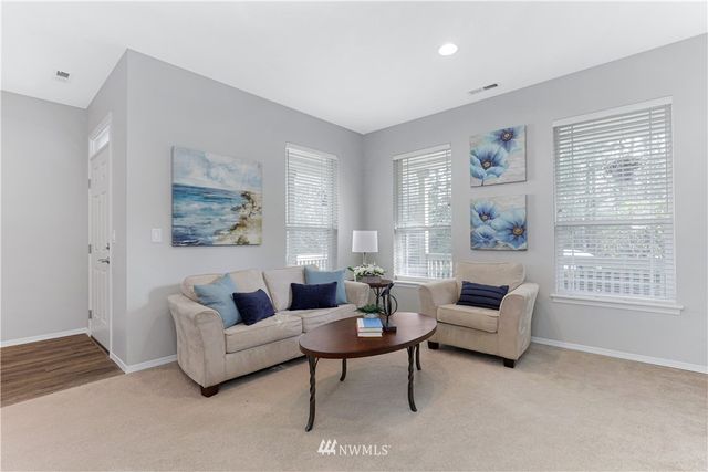 $800,000 | 7832 Douglas Avenue Southeast, Snoqualmie, WA 98065