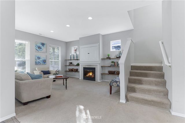 $800,000 | 7832 Douglas Avenue Southeast, Snoqualmie, WA 98065