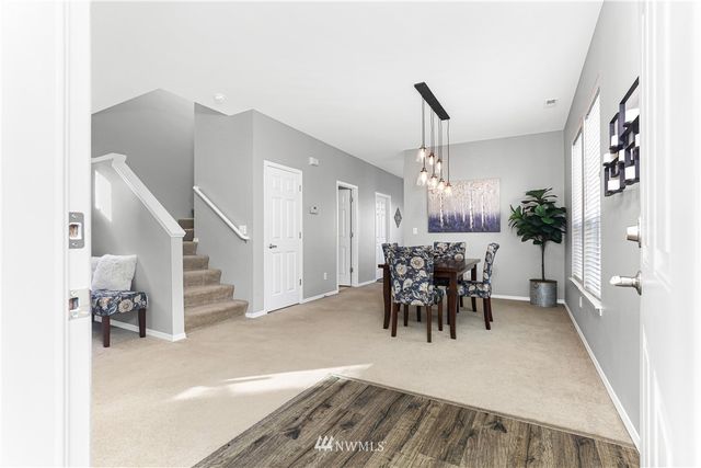 $800,000 | 7832 Douglas Avenue Southeast, Snoqualmie, WA 98065