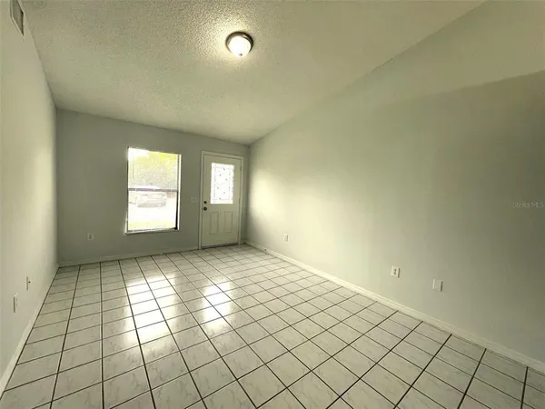 $1,425 | 1056 South Buena Vista Drive, Lake Alfred, FL 33850