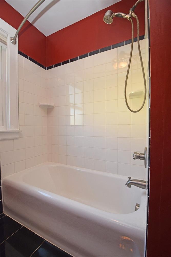 6350 Corbly Road Cincinnati, OH 45230 - Photo 17 of 27 Gallery Image 17