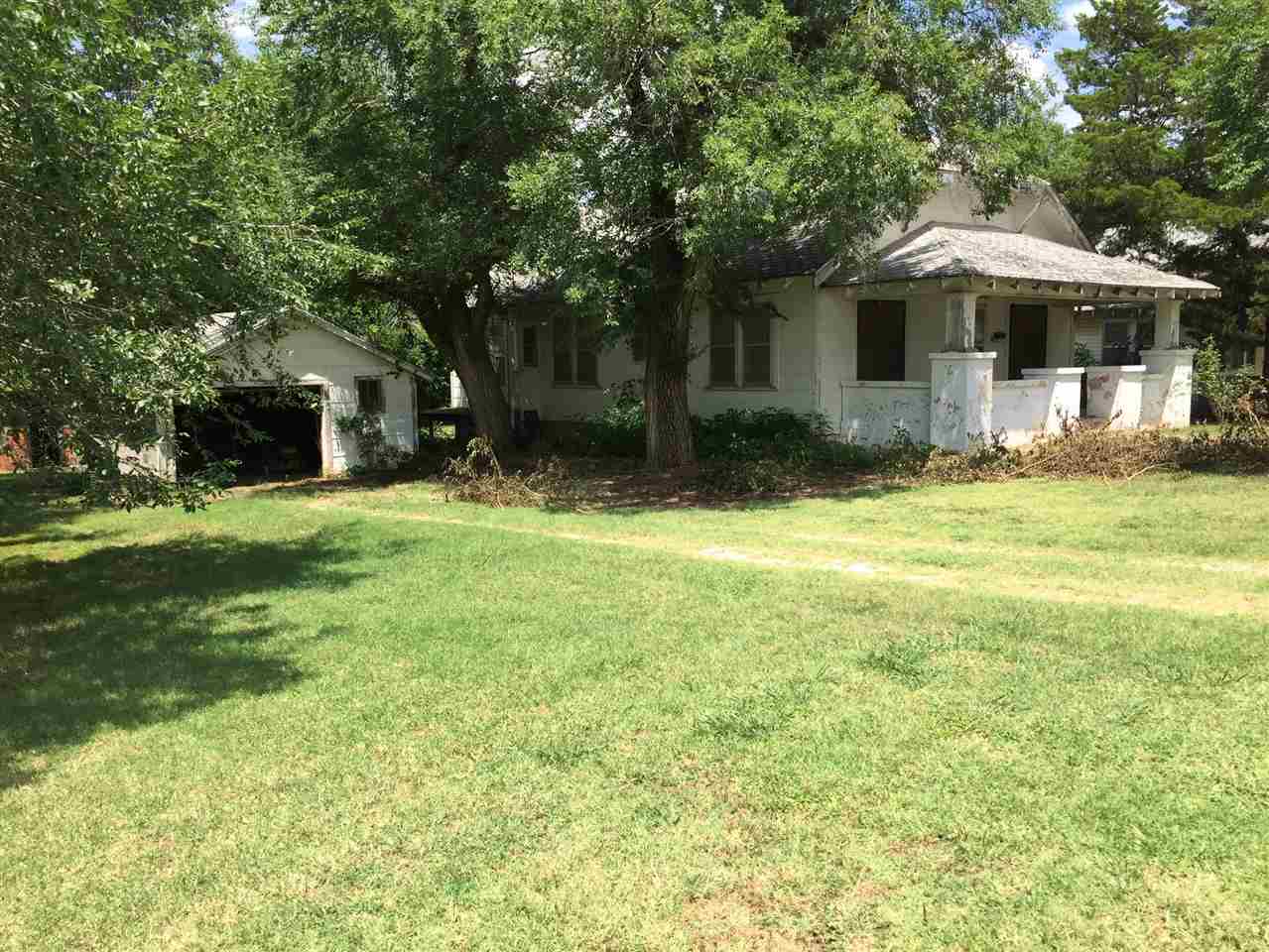 611 Locust Street Perry, OK 73077 - Photo 14 of 14 Gallery Image 14