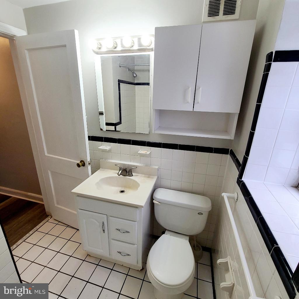 11905 Bluhill Road Silver Spring, MD 20902 - Photo 17 of 26
