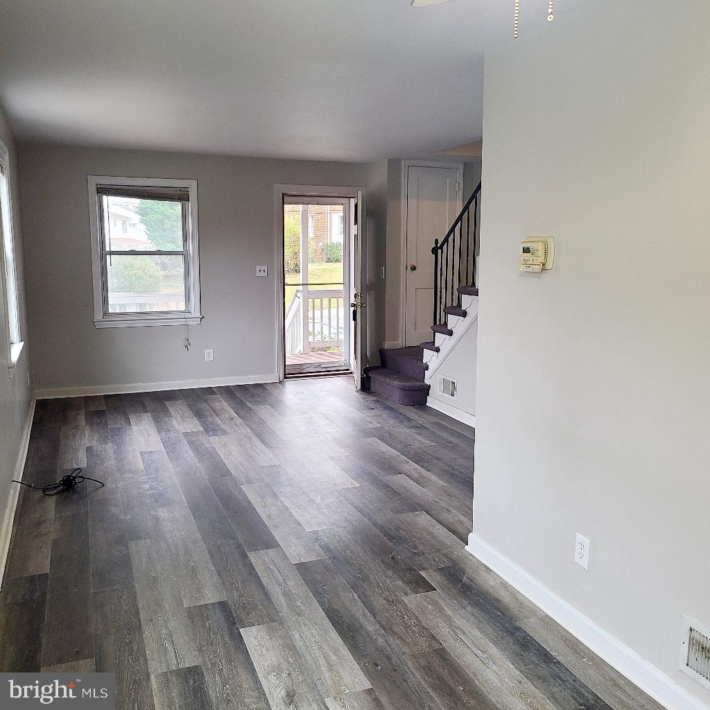 11905 Bluhill Road Silver Spring, MD 20902 - Photo 4 of 26