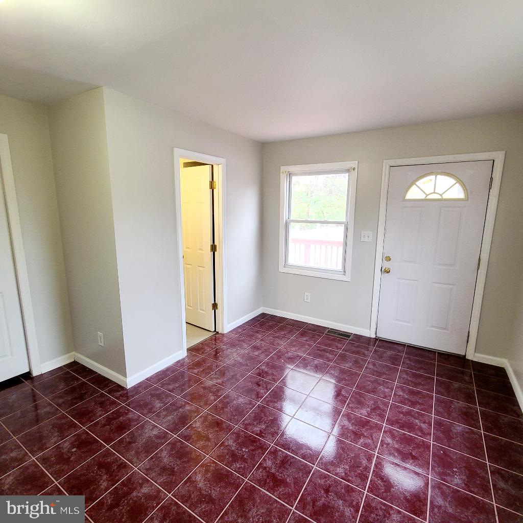 11905 Bluhill Road Silver Spring, MD 20902 - Photo 9 of 26