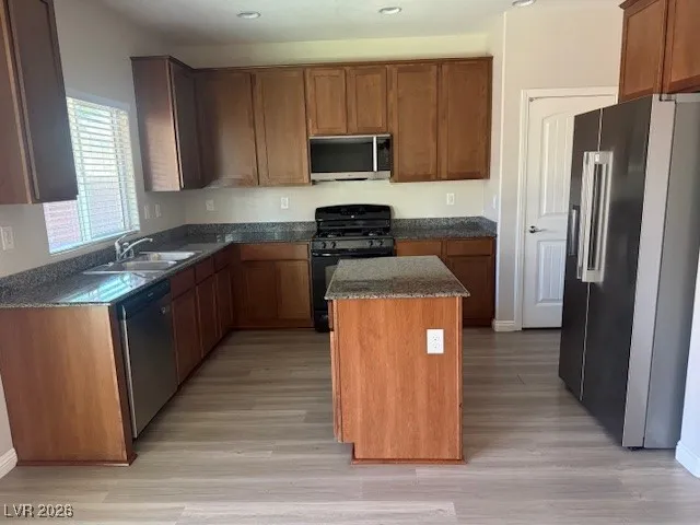 $2,000 | 10987 Palo Duro Canyon, Las Vegas, NV 89179