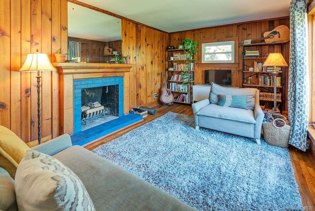 223 Governors View Road Asheville, NC 28805 - Photo 7 of 29 Gallery Image 7
