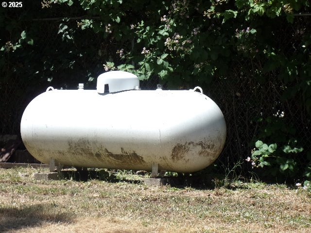 713 Little River Road Glide, OR 97443 - Photo 32 of 36 a view of a interior of the house and a yard