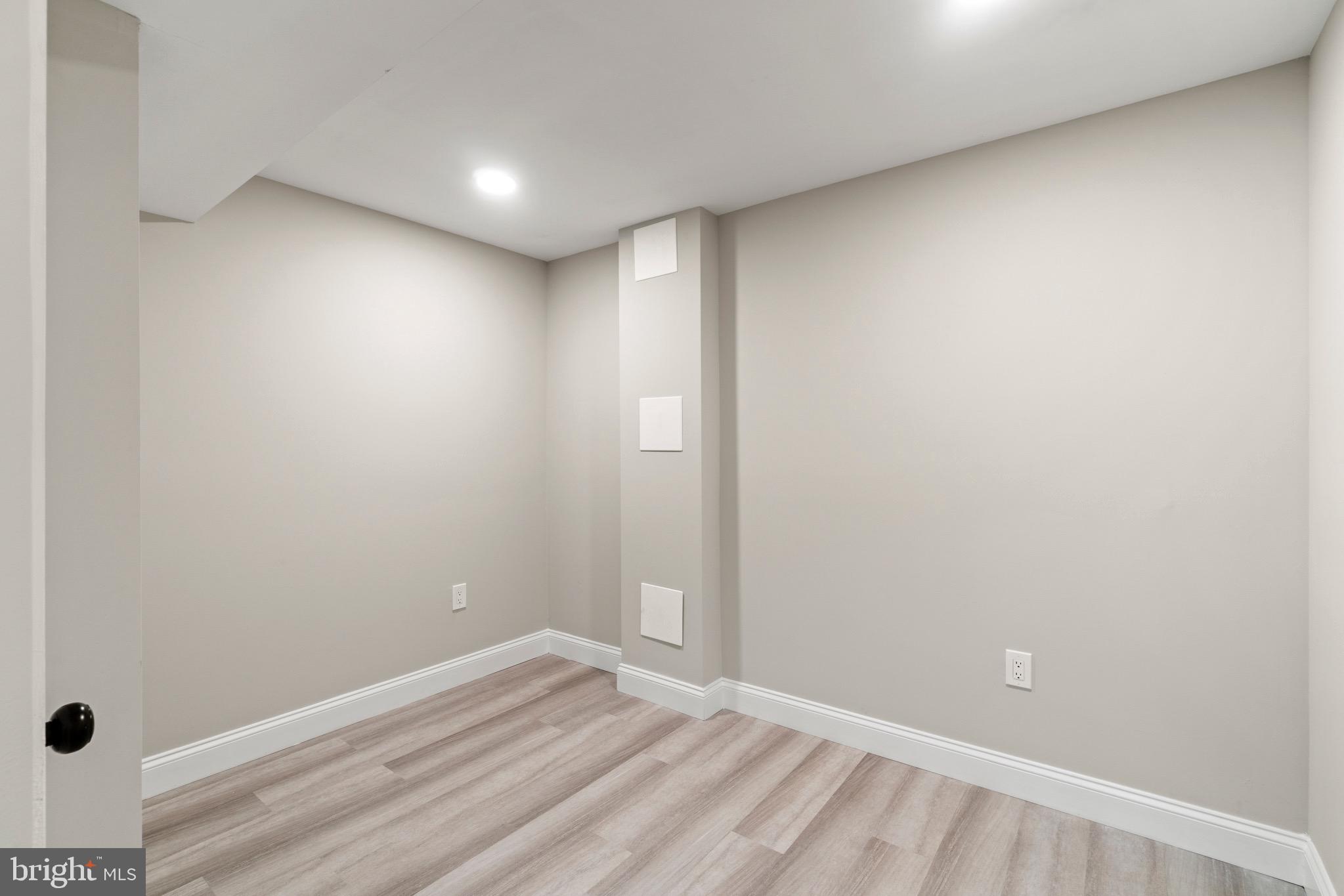 5833 Canvasback Road Burke, VA 22015 - Photo 34 of 41 Bedroom