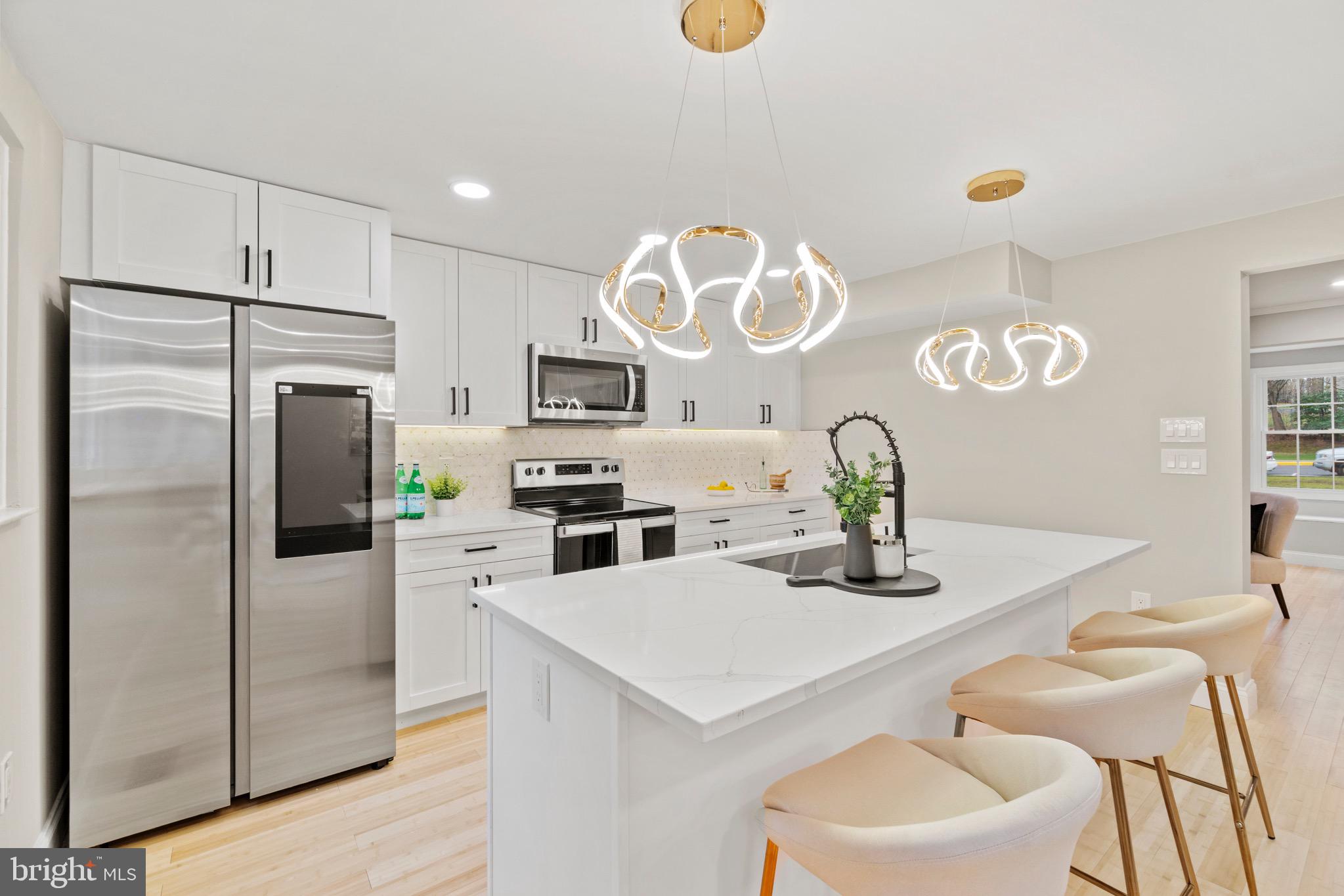 5833 Canvasback Road Burke, VA 22015 - Photo 9 of 41 Kitchen