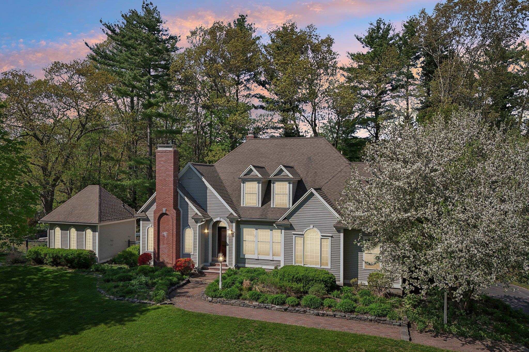 7 Golfview Road Windham, NH 03087 - Photo 1 of 60