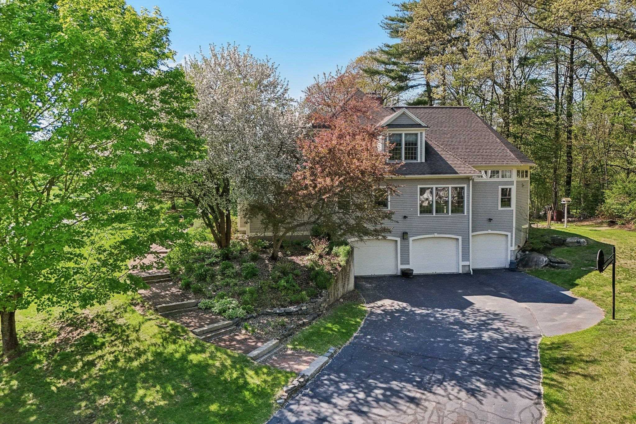 7 Golfview Road Windham, NH 03087 - Photo 9 of 60