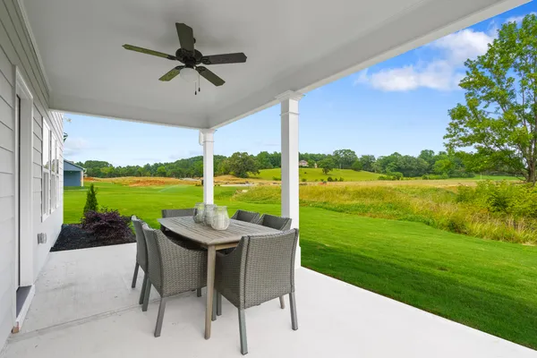 $433,570 | 8194 Harbour Chase Loop, Ooltewah, TN 37363