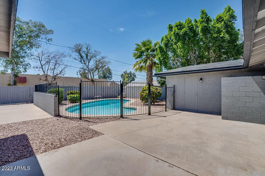 543 West 19th Street Tempe, AZ 85282 - Photo 18 of 21 17-FENCED POOL