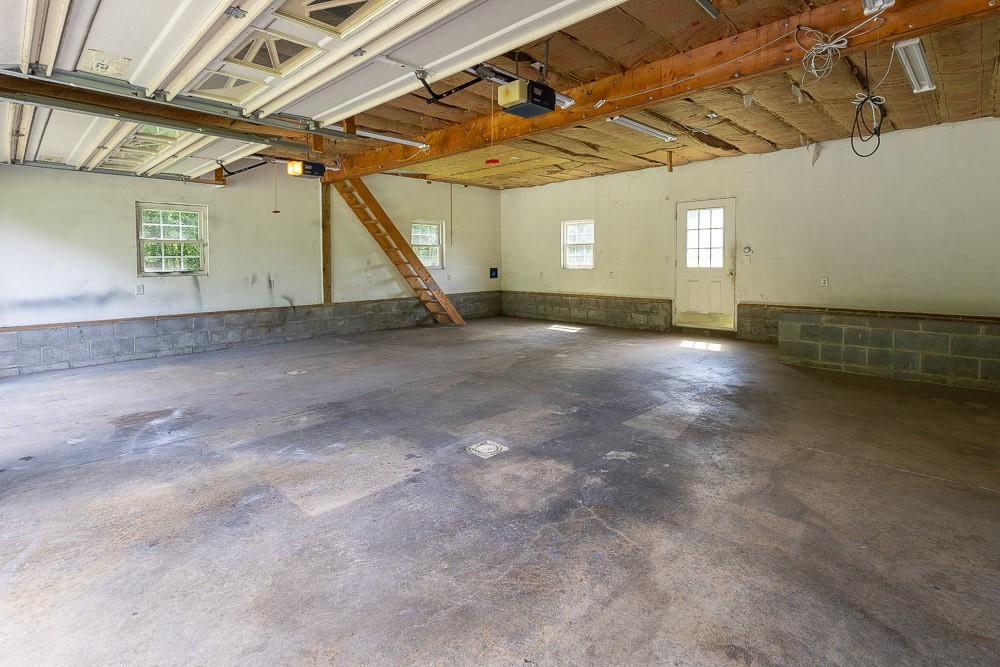 1000 Shady Lane Road Pulaski, PA 16143 - Photo 28 of 37 Gallery Image 28