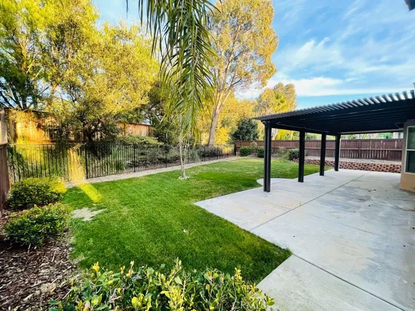 $3,375 | 42020 Dahlia Way, Temecula, CA 92591