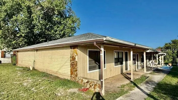 $1,200 | 253 Century Boulevard, Unit B, Auburndale, FL 33823