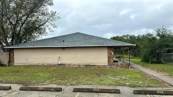 $1,200 | 253 Century Boulevard, Unit B, Auburndale, FL 33823