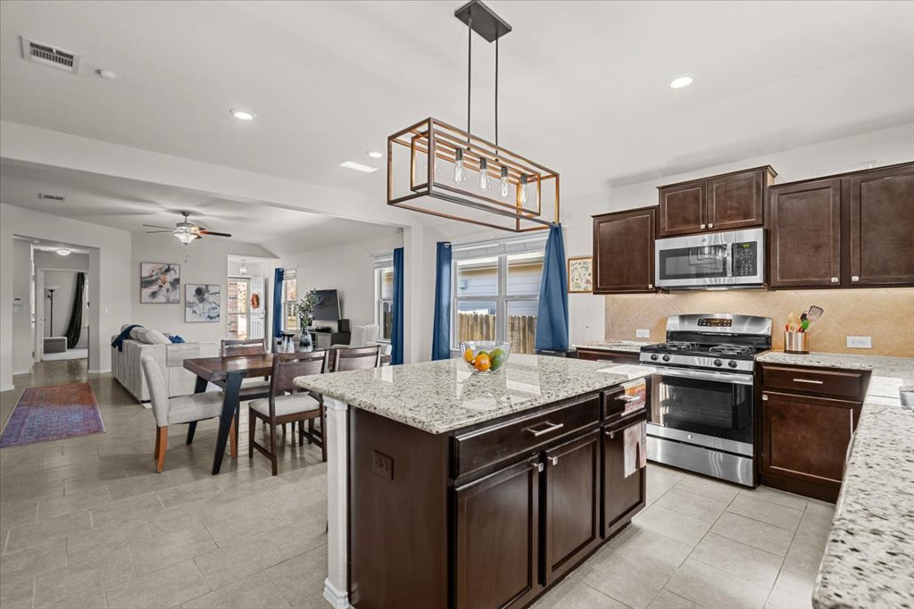 3901 Alpine Autumn Drive Austin, TX 78744 - Photo 15 of 30