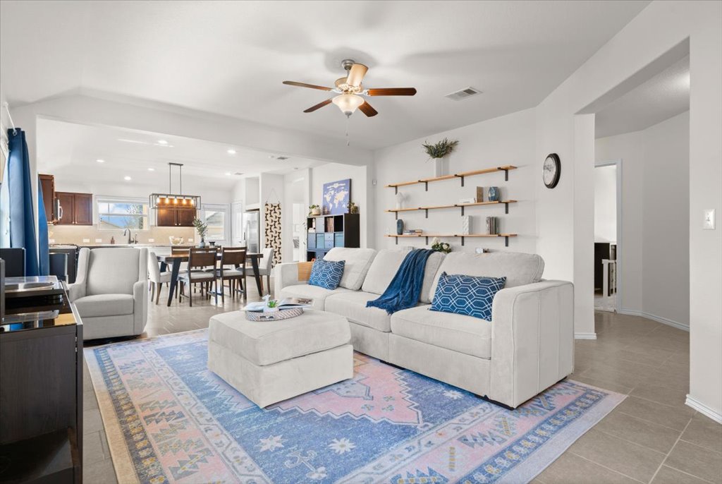 3901 Alpine Autumn Drive Austin, TX 78744 - Photo 3 of 30 Bright and open living!