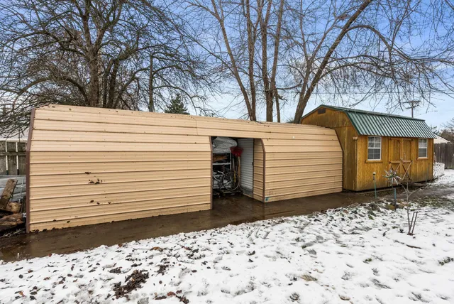 $330,000 | 302 East Hawthorne Road, Spokane, WA 99218