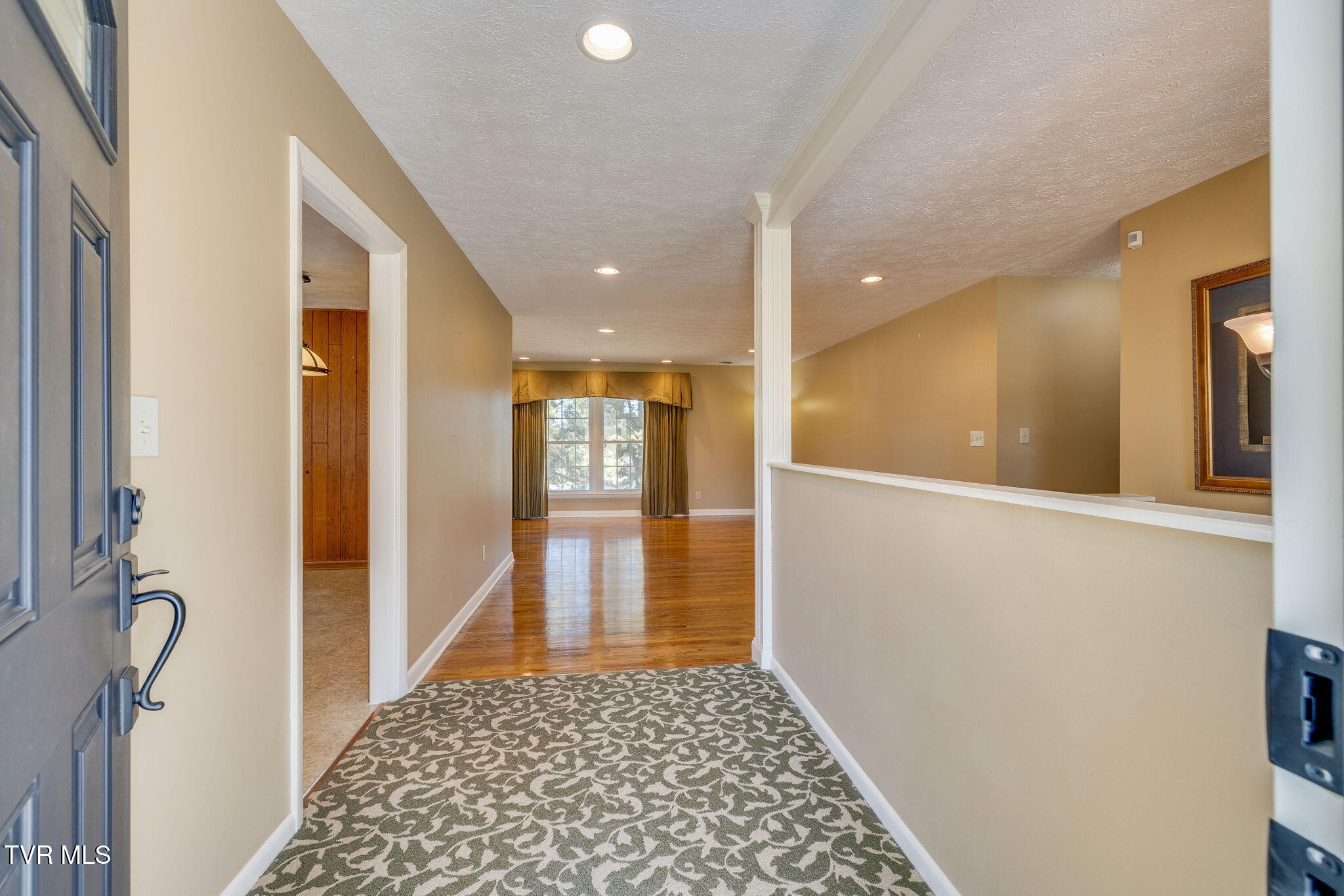 416 Manderley Road Kingsport, TN 37660 - Photo 7 of 59 005