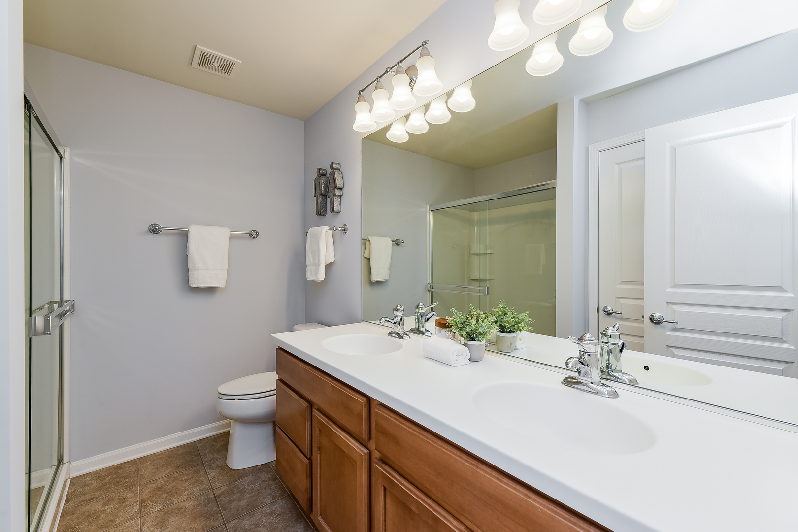 102 Devoe Drive Oswego, IL 60543 - Photo 11 of 17