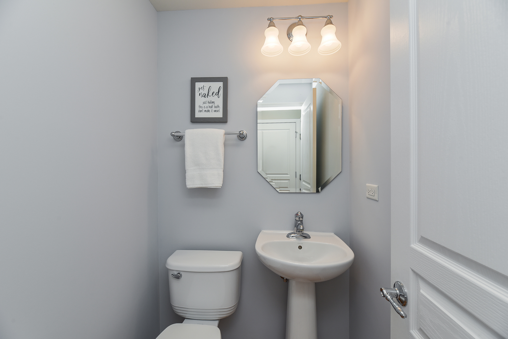 102 Devoe Drive Oswego, IL 60543 - Photo 7 of 17