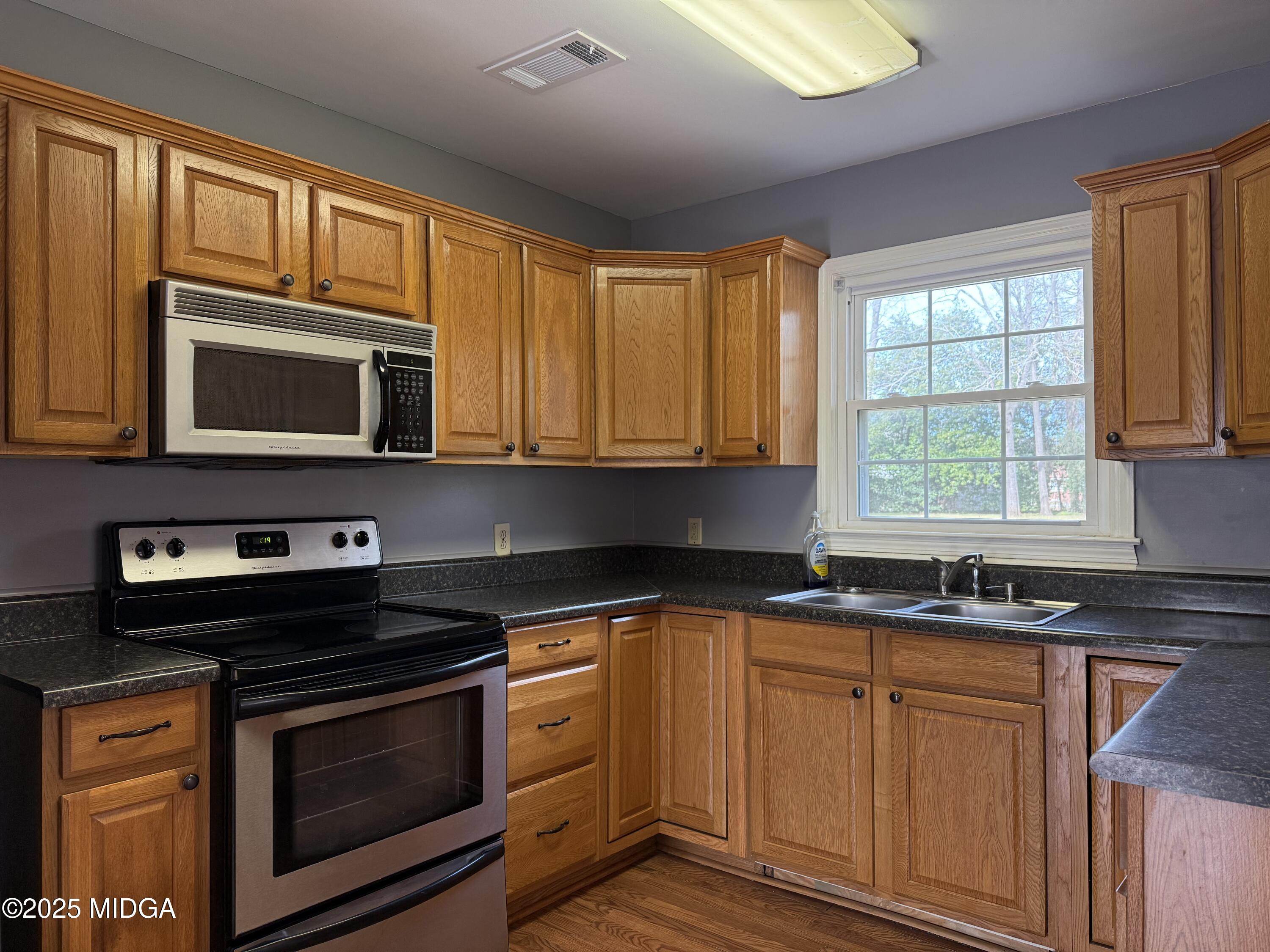 2881 South Estates Road Macon, GA 31216 - Photo 6 of 16 IMG_6485