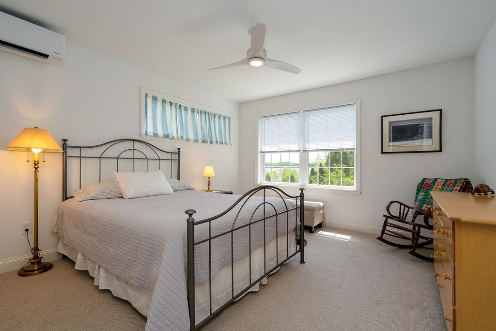 401 Dover Point Road Dover, NH 03820 - Photo 14 of 40