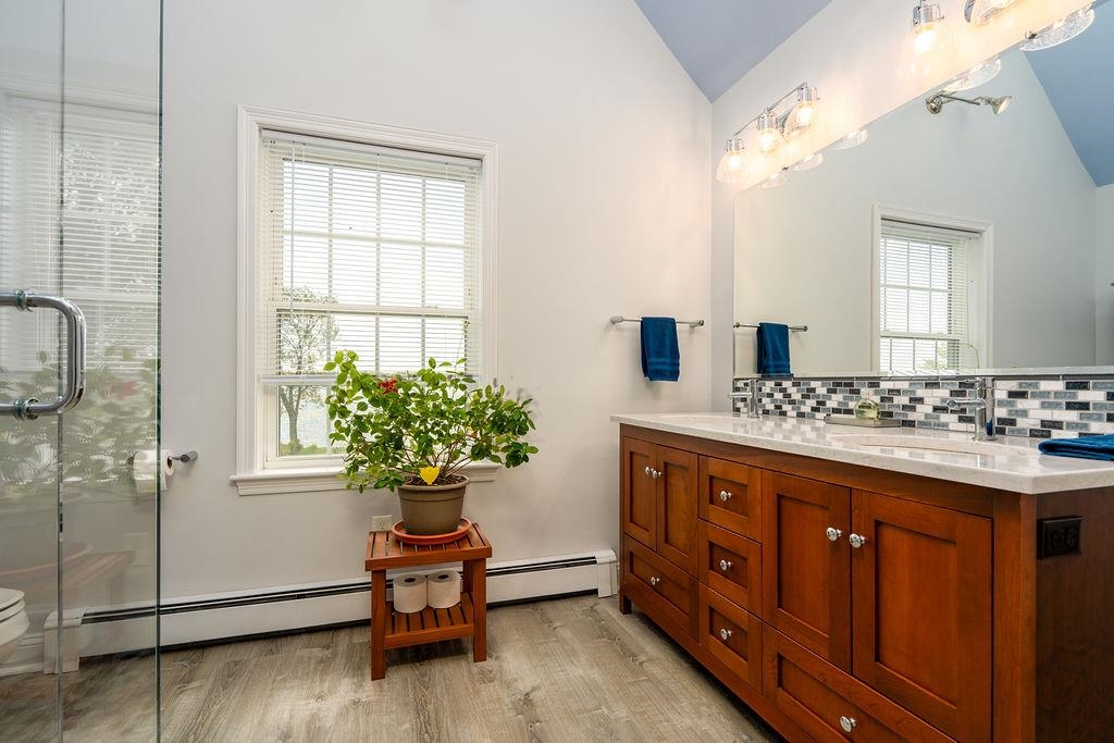 401 Dover Point Road Dover, NH 03820 - Photo 9 of 40