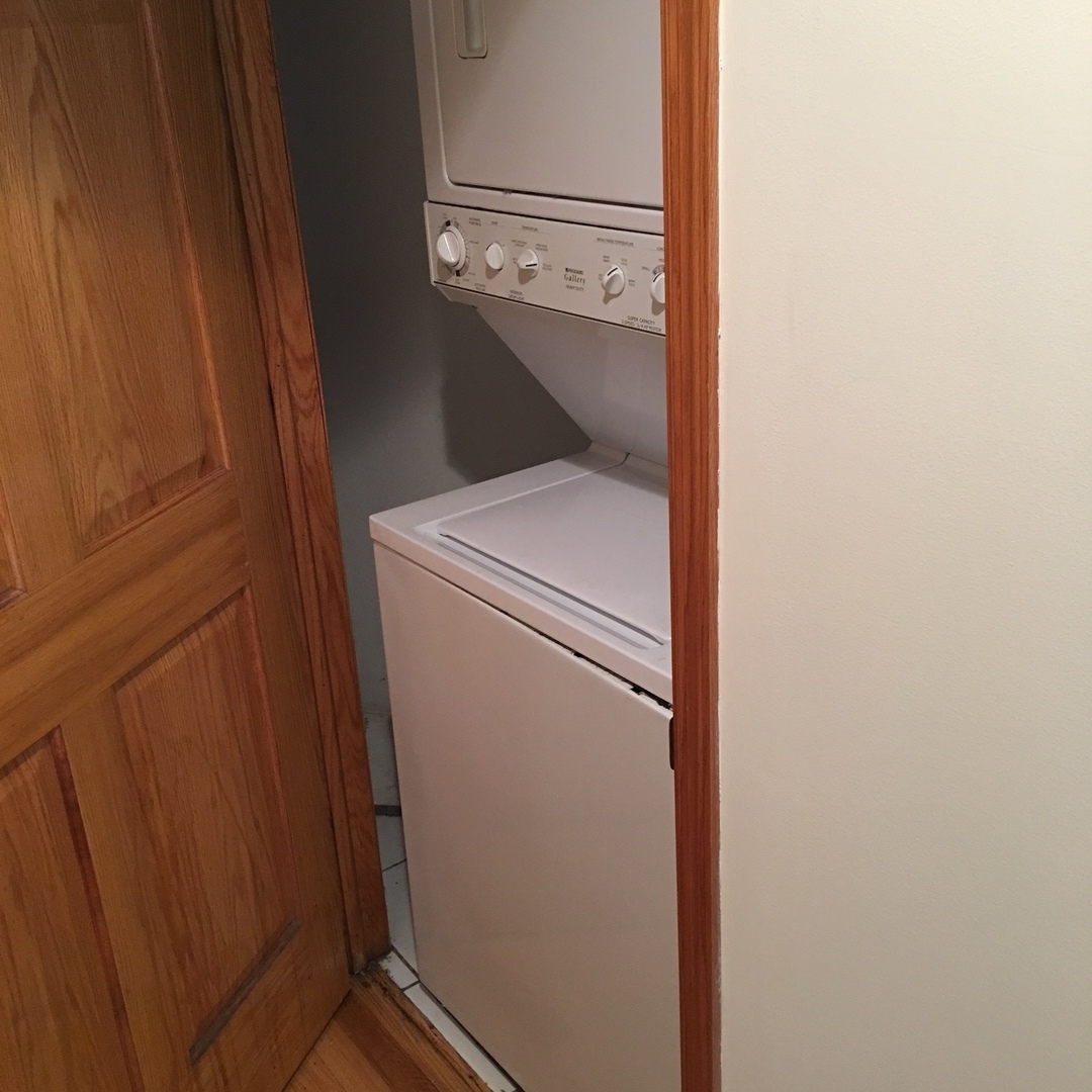 1915 West Huron Street, Unit 2 Chicago, IL 60622 - Photo 22 of 23 a utility room with dryer and washer