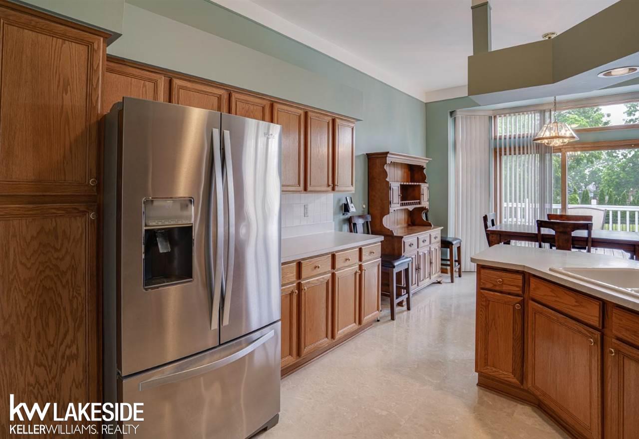534 Slumber Lane Rochester Hills, MI 48307 - Photo 14 of 36
