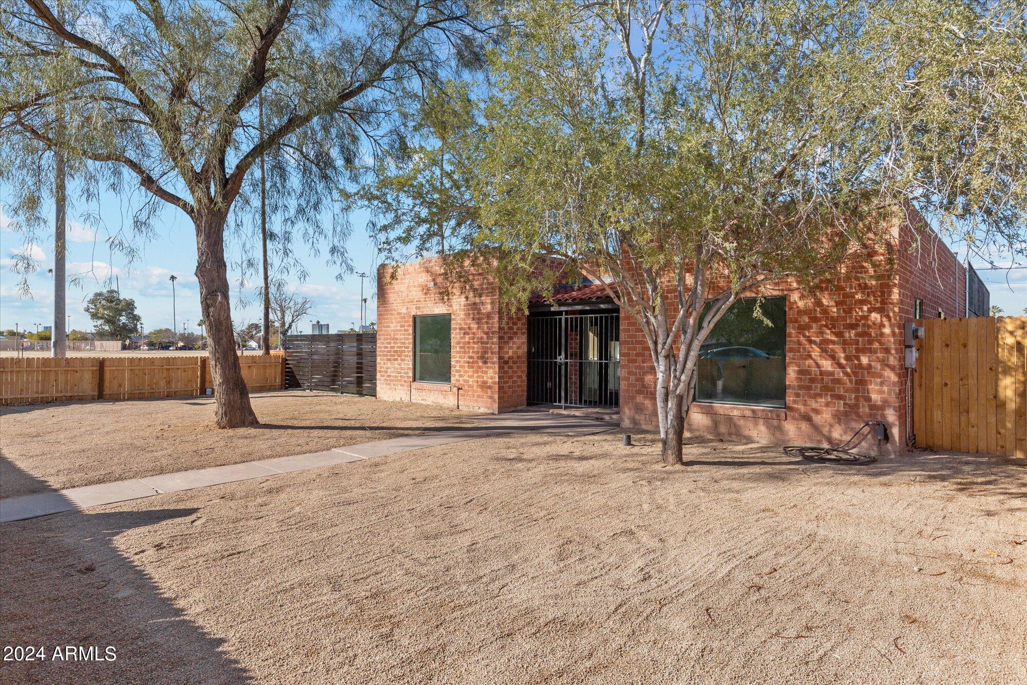 1302 East Coronado Road Phoenix, AZ 85006 - Photo 26 of 31 25-IMG_5593