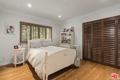 $2,199,000 | 2695 La Cuesta Drive, Los Angeles, CA 90046